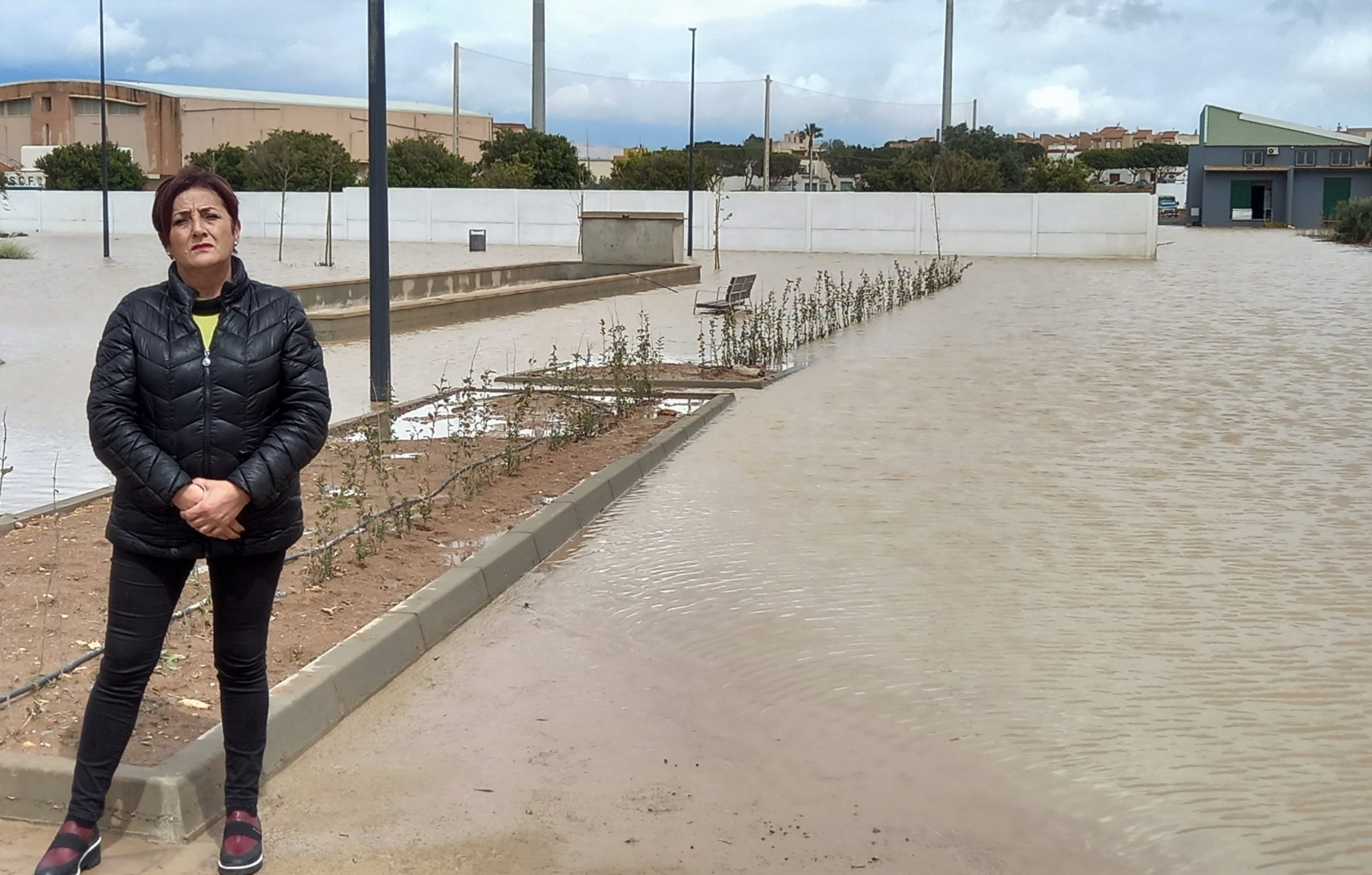 EL EJIDO.  El PSOE de El Ejido denuncia en el Pleno “la falta de previsión y soluciones” del Gobierno local ante las inundaciones por las últimas lluvias en el Parque y el CEIP Mirasierra de Las Norias