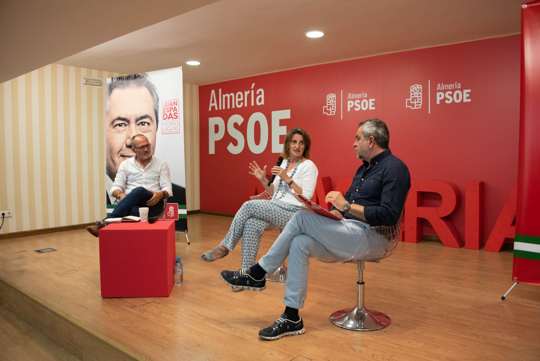 Teresa Ribera defiende la agenda política de Juan Espadas por representar una «apuesta de futuro»