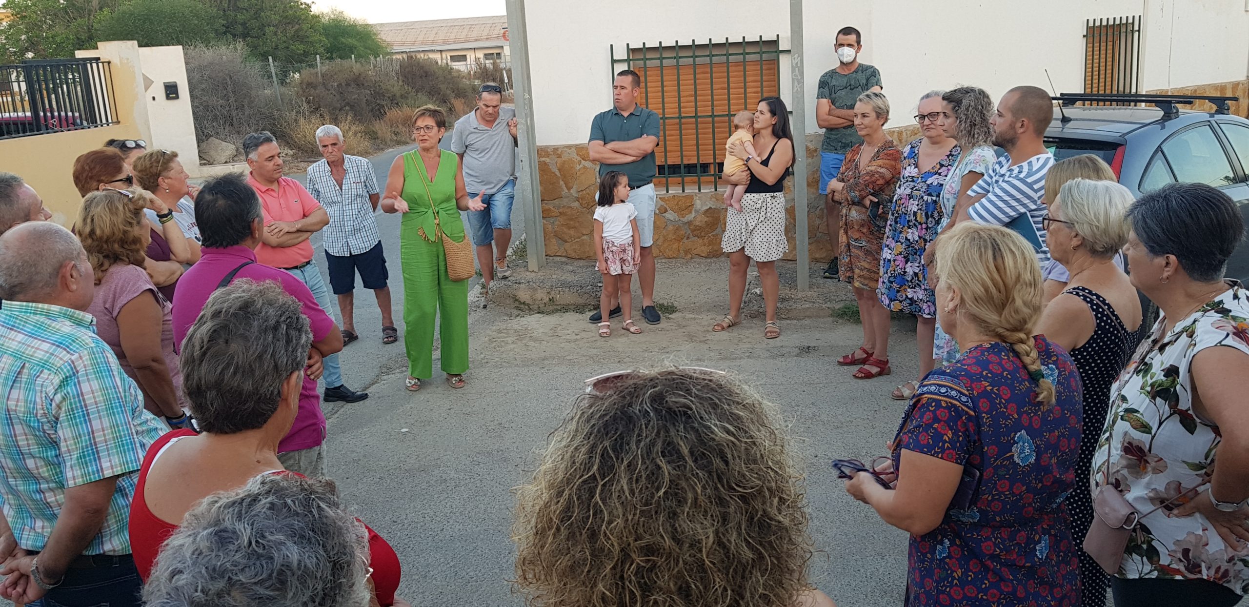 ALMERÍA.  El PSOE exige al PP una solución a la ausencia de alumbrado en Paraje Guillén, Cortijo Córdoba y Cortijo Cintas