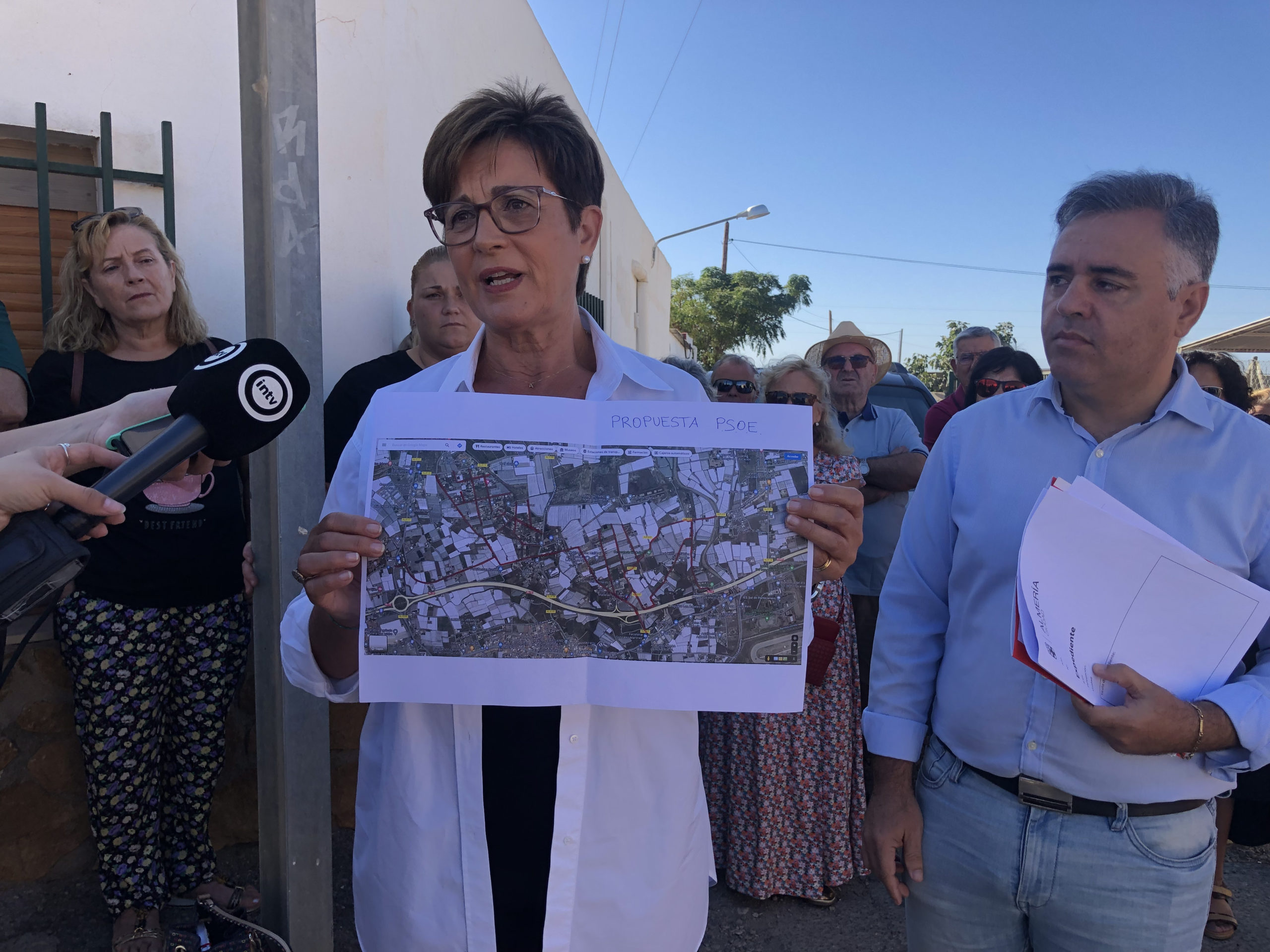 ALMERÍA. El PSOE presenta un plan de alumbrado para los caminos rurales de La Cañada con un presupuesto de unos 2750.000 euros