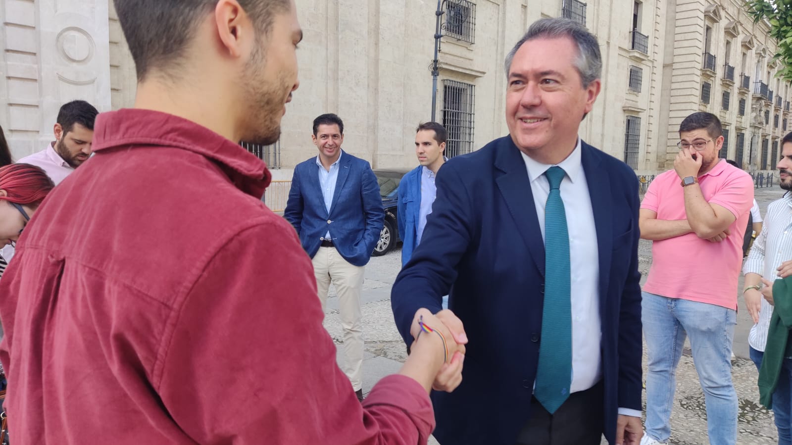 Juan Espadas exige a Moreno Bonilla que los próximos presupuestos cumplan con la primera oportunidad laboral de la juventud andaluza y con la universidad