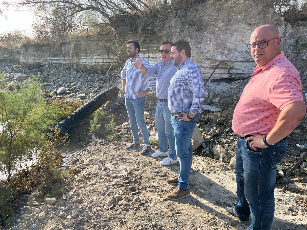 El PSOE insta a la Diputación a intervenir ante el vertido de aguas fecales al río Almanzora por la rotura de una tubería