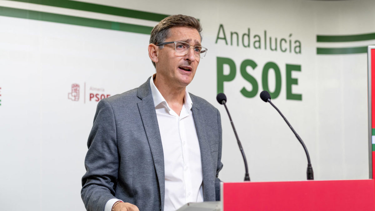 El PSOE desvela que el Gobierno andaluz no ha cubierto las plazas del personal laboral en los centros educativos