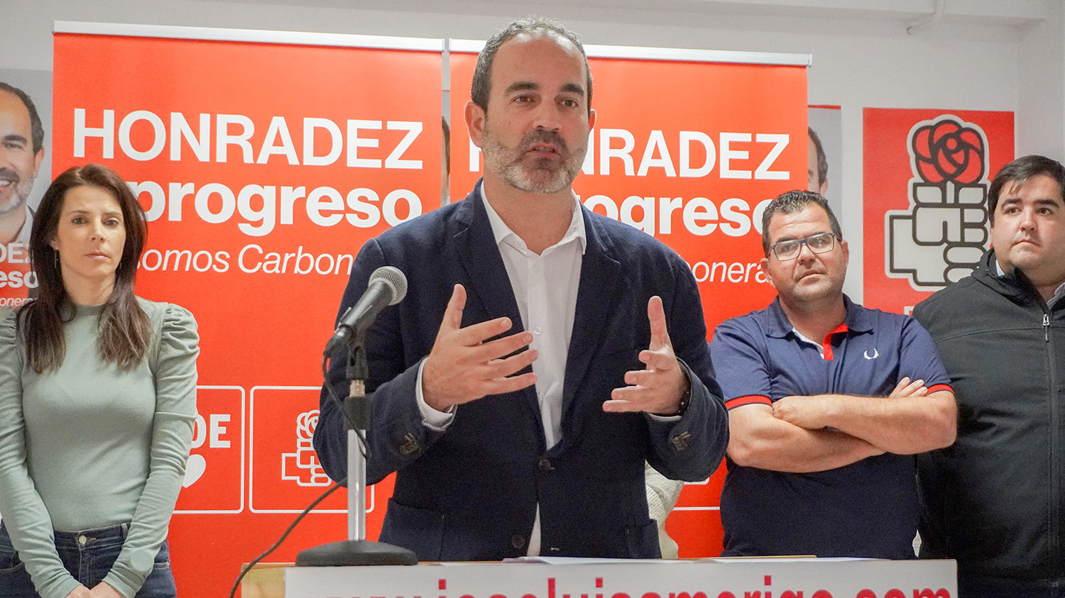 CARBONERAS. El PSOE dejó las cuentas saneadas y con liquidez en el Ayuntamiento y pide al PP “que empiece a trabajar”