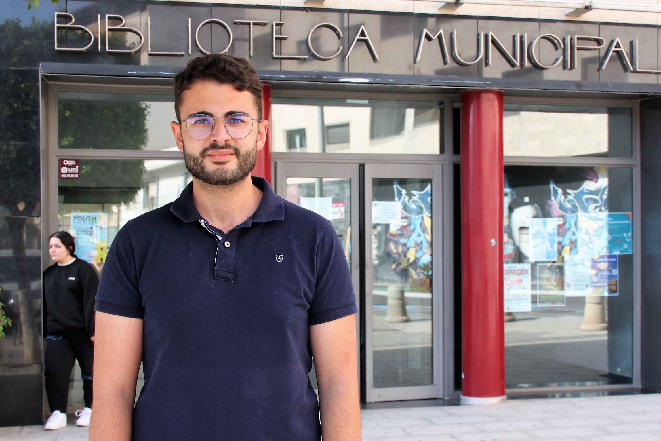 EL EJIDO. Las Juventudes Socialistas de El Ejido piden la ampliación del horario de la Biblioteca Central