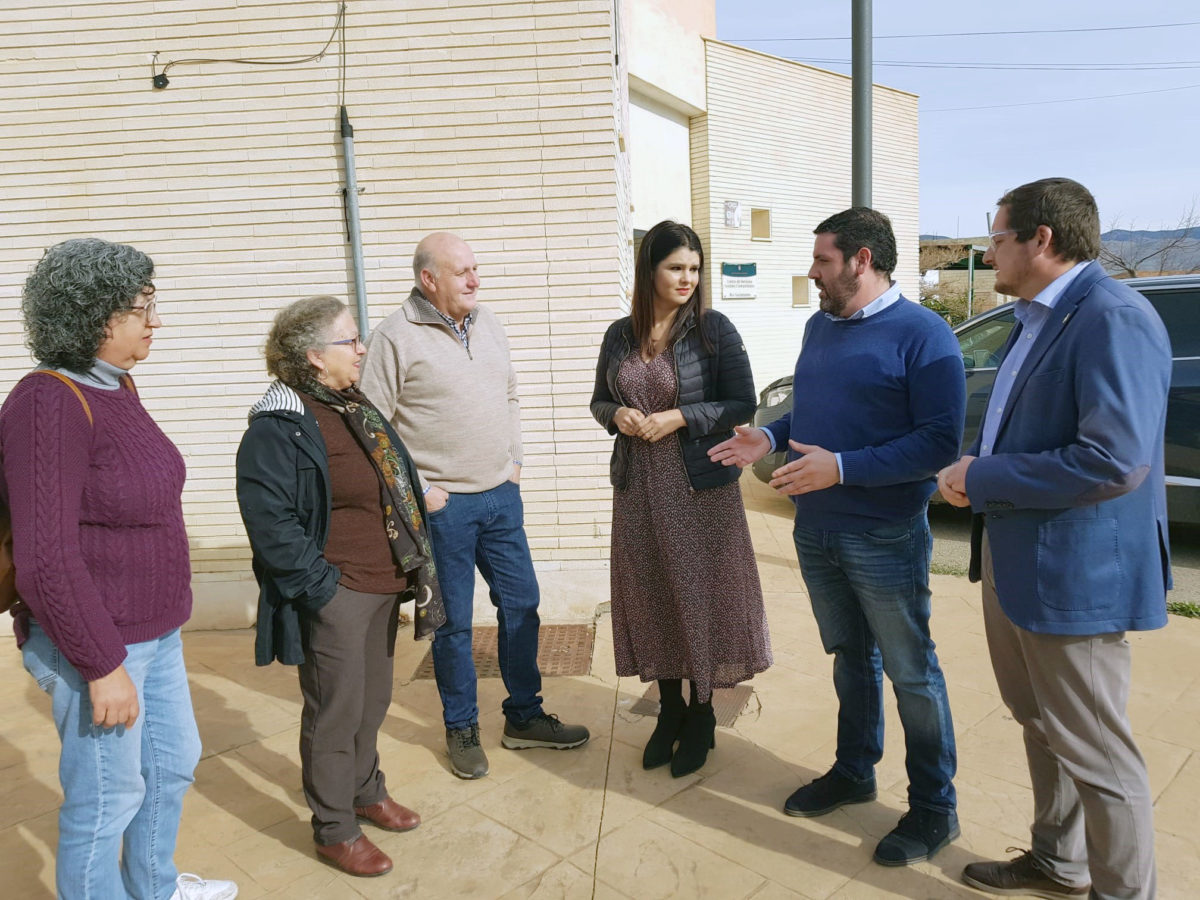 El PSOE evidencia el “colapso” de los centros de servicios sociales comunitarios y exige al PP más personal