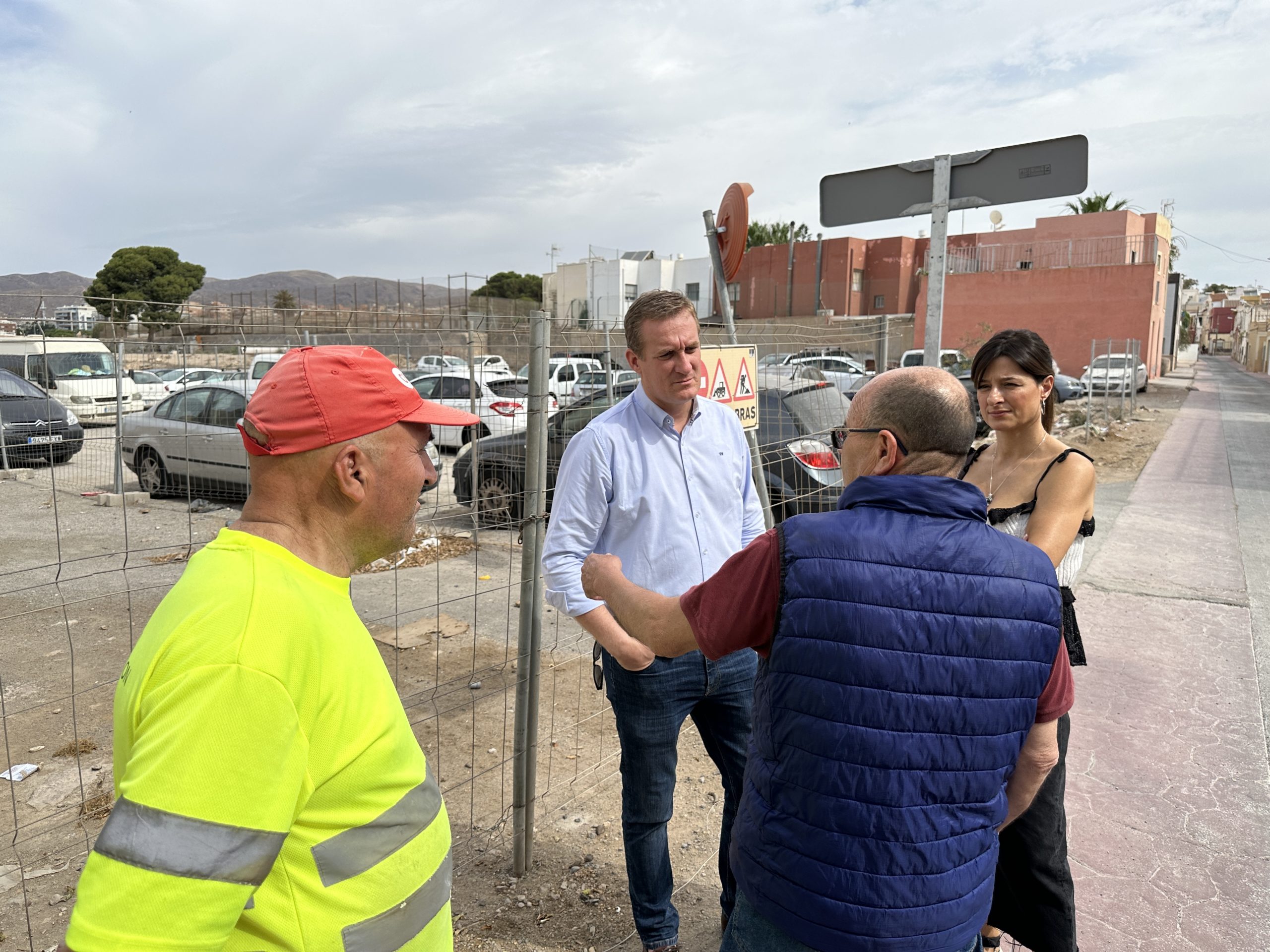 ALMERÍA. Empantanadas sin fecha las obras de urbanización de Los Molinos que tendrían que haberse inaugurado ya