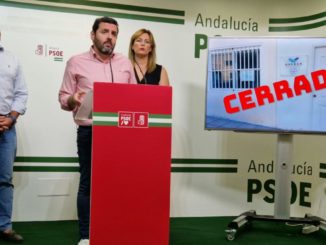 Diego Castaño, Juan Manuel Ruiz y Teresa Piqueras, hoy, en rueda de prensa