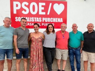 Guillermina Lara junto a miembros de la nueva ejecutiva y el senador Antonio Martínez