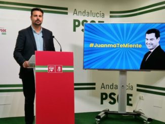 Mateo Hernández Tristán en rueda de prensa