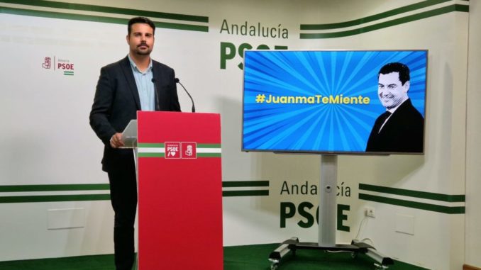 Mateo Hernández Tristán en rueda de prensa