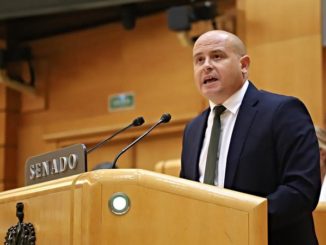 Antonio Martínez en el Senado