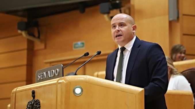 Antonio Martínez en el Senado