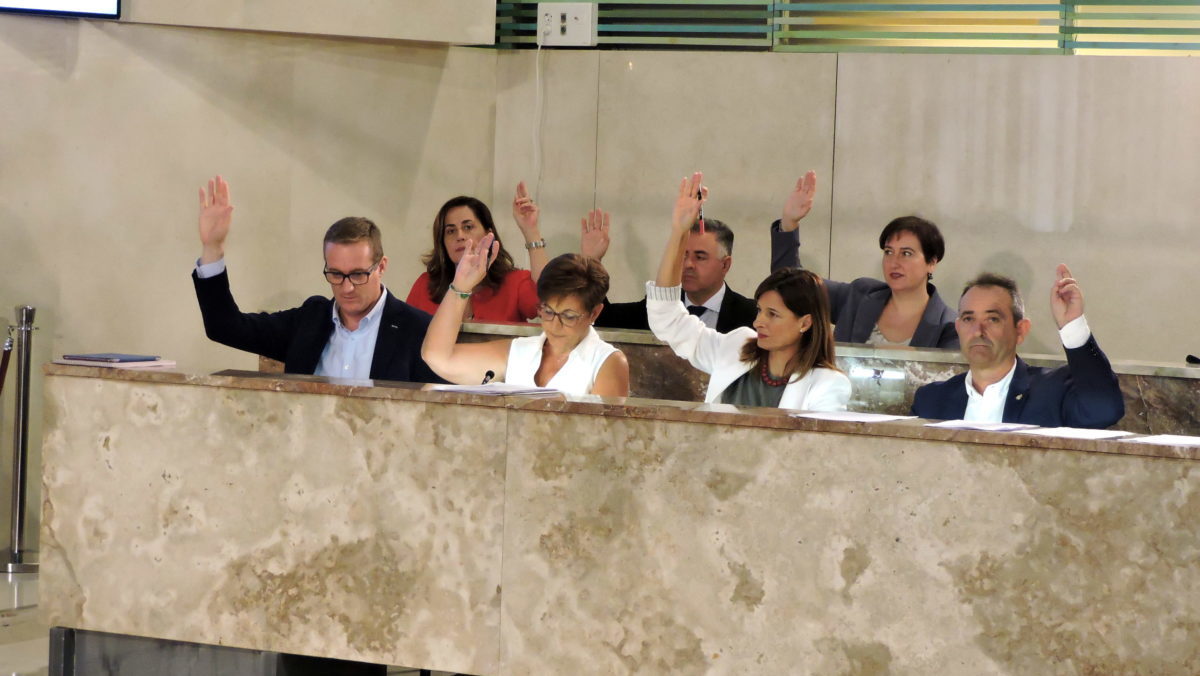 ALMERÍA. La subida de la basura responde a una penalización que Europa impone al Ayuntamiento por no reciclar correctamente durante años