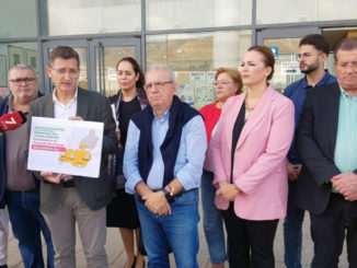 Sánchez Teruel junto al alcalde de Vícar y concejales y portavoces del poniente almeriense