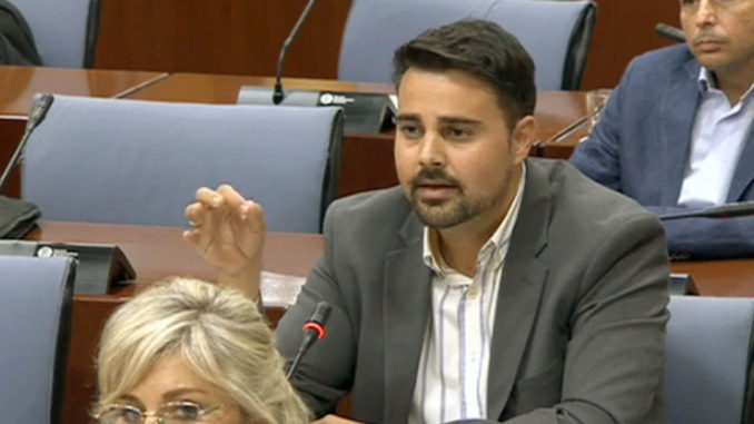 Hernández en la Comisión de Agricultura del Parlamento de Andalucía