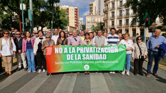 Manifestación en Almería en defensa de la sanidad pública