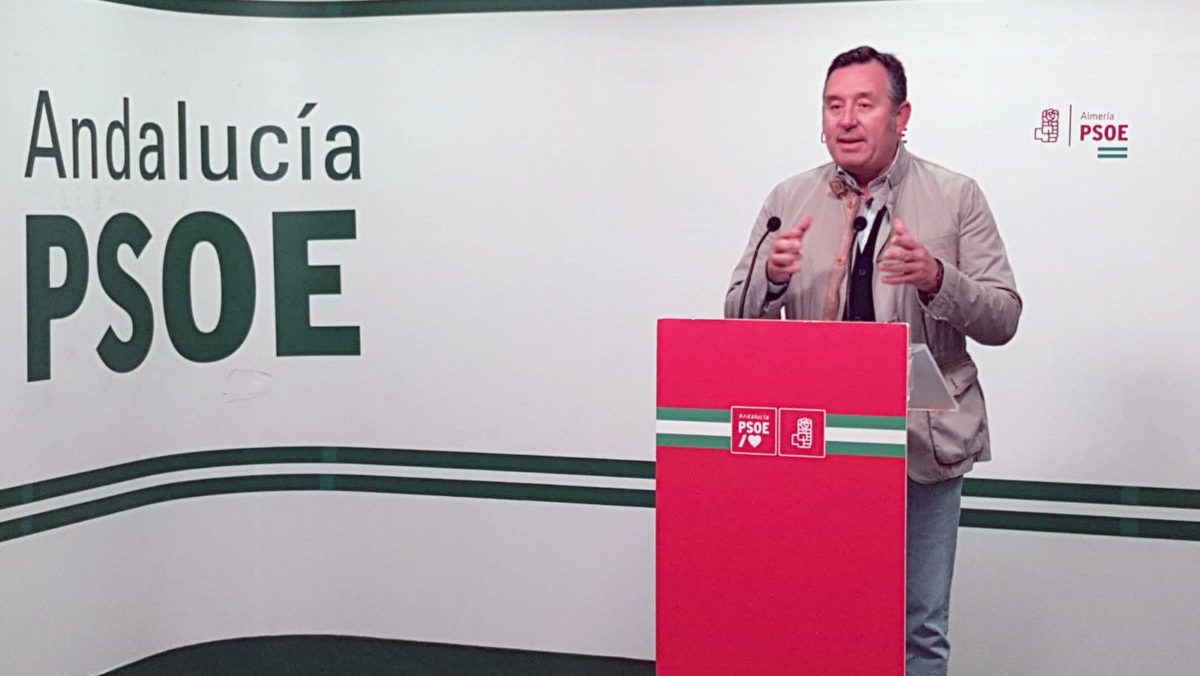 OLULA. El PSOE critica que el PP no haya movido “ni un solo dedo” para dotar al centro de salud de Olula de un equipo de cuidados avanzados