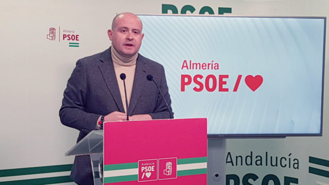 Antonio Martínez, hoy, en rueda de prensa