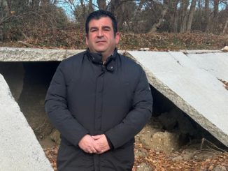 Eusebio Santos, en la carretera afectada por la dana